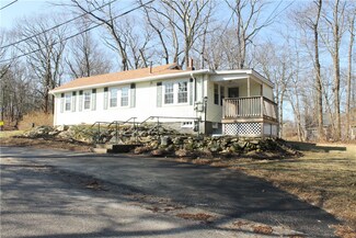 1 Park St, Cumberland, RI 02864