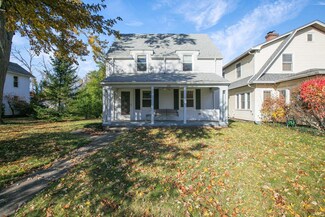 1319 E Ewing Ave, South Bend, IN 46613