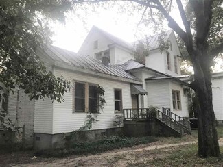 140 E Beech St, Cochran, GA 31014