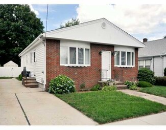 15 Justice St, Providence, RI 02908