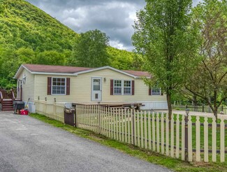 2C Cascade Flats, Gorham, NH 03581