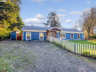 298 NE 53rd St, Newport, OR 97365