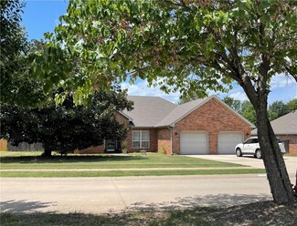 11127 Club House Pkwy, Farmington, AR 72730