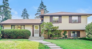 2860 N Park Dr, Milwaukee, WI 53222