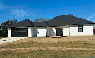 203 Private Road 44500, Henderson, TX 75654