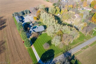 129 Sponseller Rd, Columbiana, OH 44408