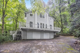 1588 Moon Valley Ln, Cincinnati, OH 45230