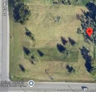 6377 W 51st St, Tulsa, OK 74107