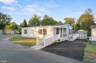 165 W Ridge Pike Unit 201, Royersford, PA 19468