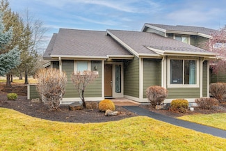 751 Sage Country Ct, Redmond, OR 97756