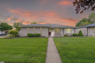 37601 Dartmouth Dr, Sterling Heights, MI 48310
