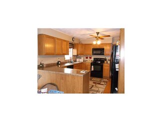 1886 1st St, Tipton, IA 52772