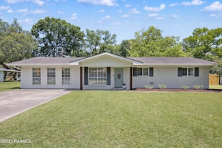 106 Maple Dr, Lafayette, LA 70506