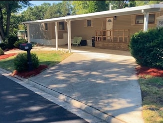 307 Valhalla Cir, Crystal Lake, IL 60014