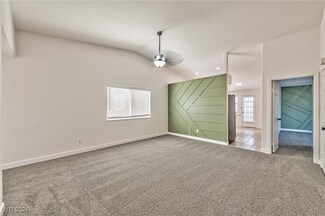 8000 Cetus Cir Unit 201, Las Vegas, NV 89128