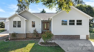 207 S 4th Ave, Maiden, NC 28650