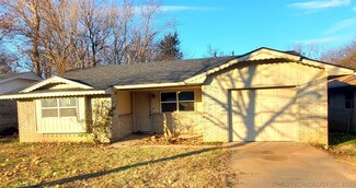 214 S Osage Ave, Shawnee, OK 74801