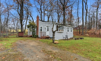 12 Union Dr, Ashford, CT 06278