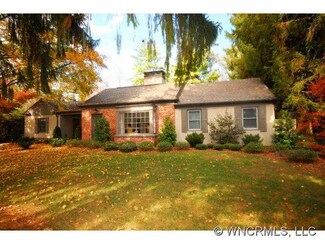 23 Ridgefield Place, Asheville, NC 28803
