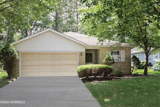1493 Forelle Ln, Toms River, NJ 08755