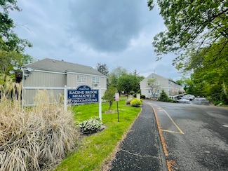 10 Scuppo Rd Unit A1, Danbury, CT 06811