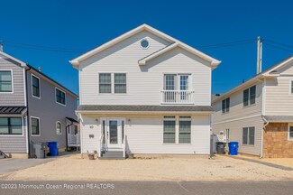 10 Colony Rd, Seaside Heights, NJ 08751
