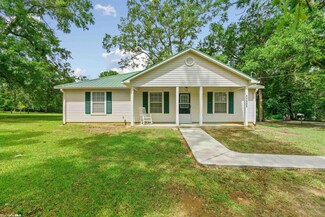 41533 Pine Grove Rd, Bay Minette, AL 36507