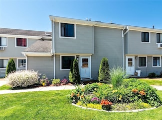 66 Girard Ave Unit 322, Newport, RI 02840