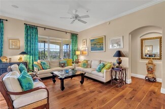 2810 Tiburon Blvd E Unit 103, Naples, FL 34109