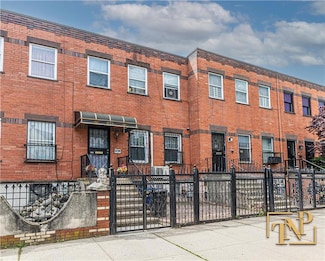 624 Lexington Ave, Brooklyn, NY 11221