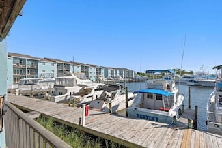 14100 River Rd Unit 136, Pensacola, FL 32507