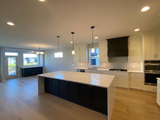 16980 47th Ave N, Plymouth, MN 55446