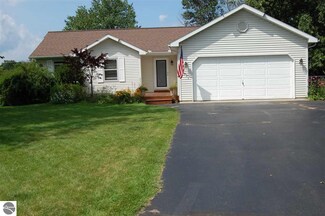 1686 Walter Dr, Grawn, MI 49637