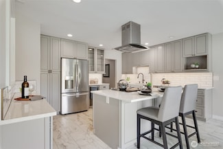 9715 NE Juanita Dr Unit 206 B, Kirkland, WA 98034