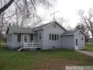 7933 State St, Clear Lake, MN 55319