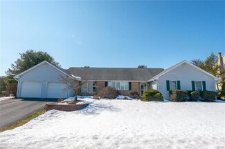 5614 Wynnewood Dr, Laurys Station, PA 18059