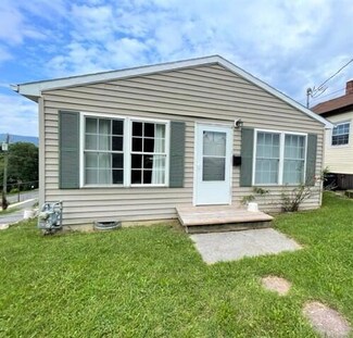 504 E Hickory St, Covington, VA 24426