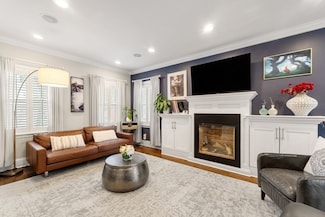 14 Essex St, Charlestown, MA 02129