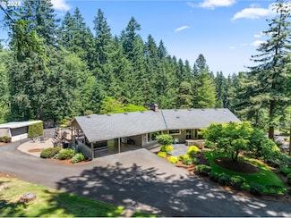 17907 S Edgewood Ln, Oregon City, OR 97045