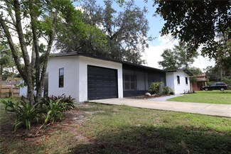 902 Edgedale Cir, Brandon, FL 33510