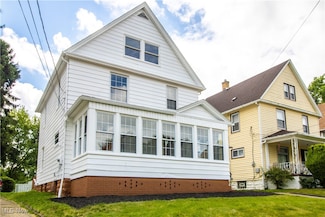 1047 Hawthorne St, Youngstown, OH 44502