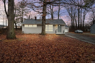 2521 Marcy Ln, Fort Wayne, IN 46806