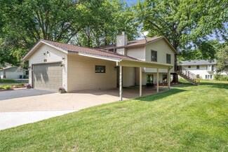 289 89th Ln NE, Minneapolis, MN 55434
