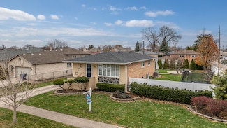 4820 W 106th St, Oak Lawn, IL 60453