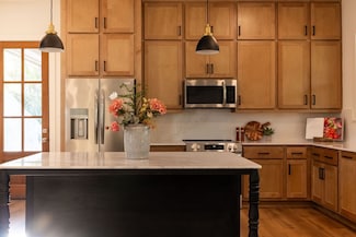 238 Chappell Grove Ln, Chappell Hill, TX 77426