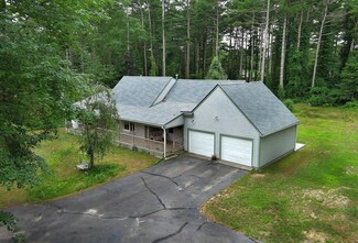 18 Windsor Dr, Wareham, MA 02571