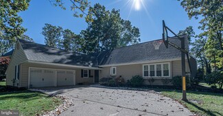 3 Wexford Ct, Cherry Hill, NJ 08003