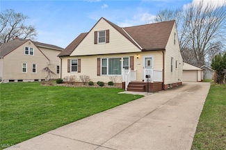 5196 Chestnut Hill Dr, Willoughby, OH 44094