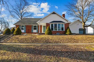 407 N Main St, Warren, IN 46792