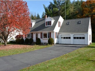 324 Colonial Dr, White River Junction, VT 05001